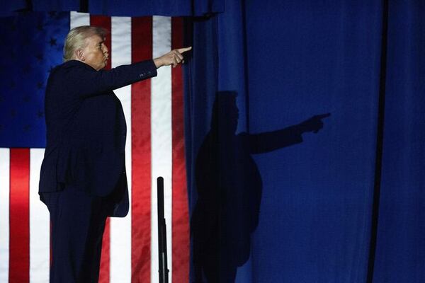 Dato trimestral negativo en la era Trump, que culpa a Biden - Mundo - ABC Color