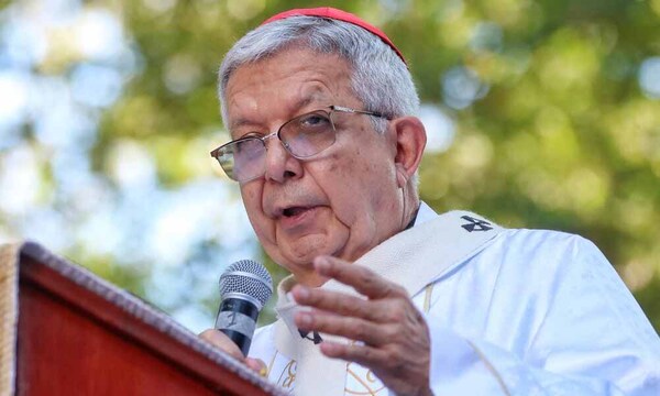 El cardenal Adalberto Martínez destaca labor de los educadores – Prensa 5