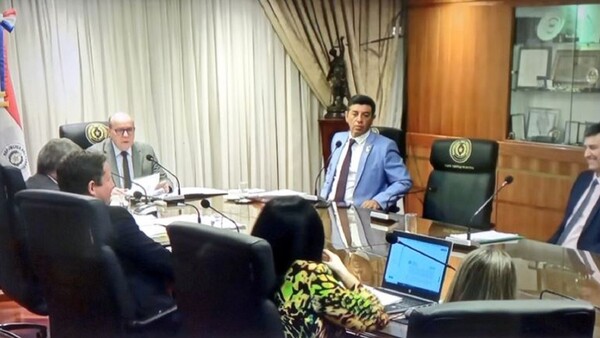 Corte suspende a dos jueces de Villa Elisa y Lambaré por supuestas irregularidades