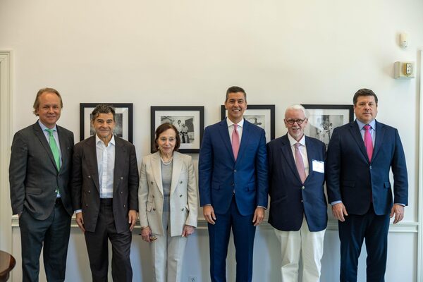 Paraguay presenta oportunidades de inversión ante empresas del Americas Society - .::Agencia IP::.