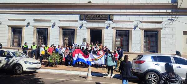 Conflictivo estacionamiento tarifado en Encarnación