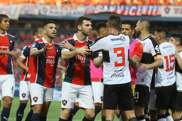 Versus / Los sobrevivientes en Cerro Porteño de la última victoria azulgrana en La Nueva Olla