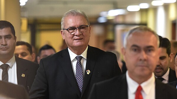 HC deja en suspenso la posibilidad de impulsar juicio al fiscal general