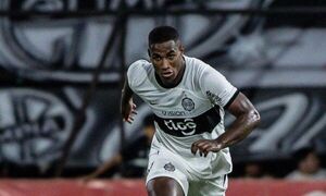 (VIDEO) ¡Expelotero de Olimpia contó que durmió en plazas de nuestro terruño!