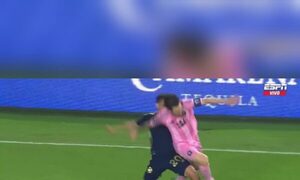Andrés Cubas “eliminó” a Leo Messi tras tenso encontronazo