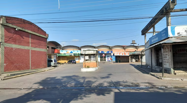 Delincuentes armados asaltan a comerciante del Abasto a plena luz del día - Noticiero Paraguay