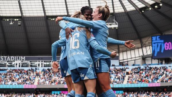 Inglaterra: Mujeres trans no podrán jugar en el fútbol femenino