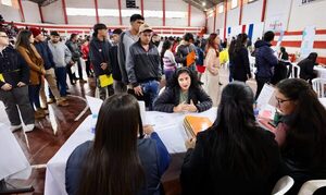Gobierno lanza programa para incentivar el empleo formal en jóvenes de 18 a 23 años - .::Agencia IP::.
