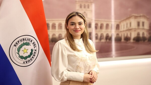 Ministra de Juventud insta a jóvenes a afiliarse al Partido Colorado