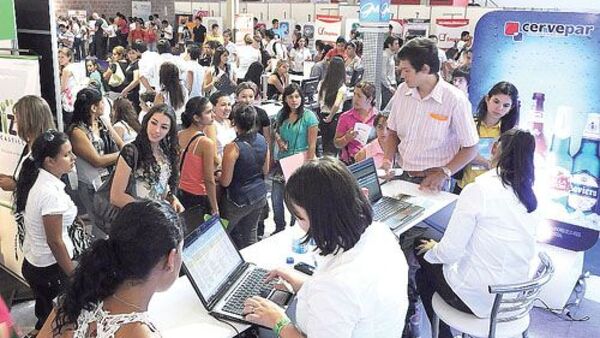Gobierno crea incentivos a empresas para promover la contratación de jóvenes