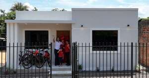 Diario HOY | ¡ALEX celebra a Mamá y a Papá regalándoles la casa de sus sueños, totalmente equipada!