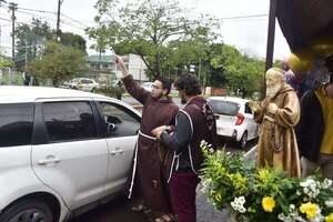 Capuchinos invitan a tradicional bendición de vehículos - Nacionales - ABC Color