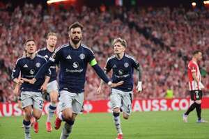 Manchester United golea en San Mamés y pone un pie en la final de la Europa League - Fútbol Internacional - ABC Color
