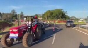 Cañicultores marchan hacia Asunción exigiendo reajuste de precios - SNT