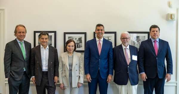 La Nación / Peña, con líderes empresariales responsables de abrir mercados