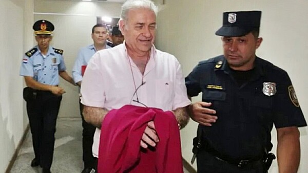 Esposa de ministro Alcaraz pide millonaria regulación a RGD