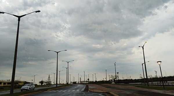 Meteorología anuncia un viernes cálido con lluvias dispersas - Noticiero Paraguay