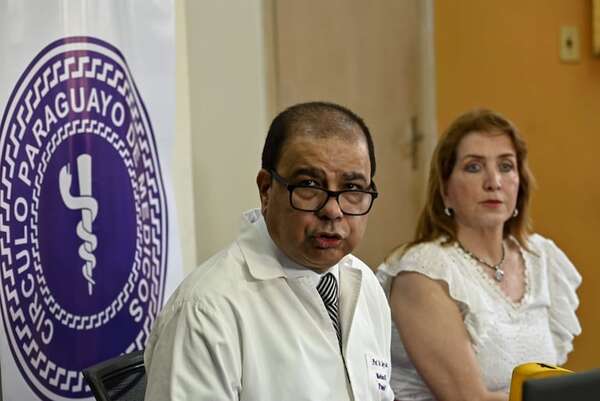 AUDIO: Inauguraciones simuladas son “práctica común” en salud, según titular del Círculo de Médicos - La Primera Mañana - ABC Color
