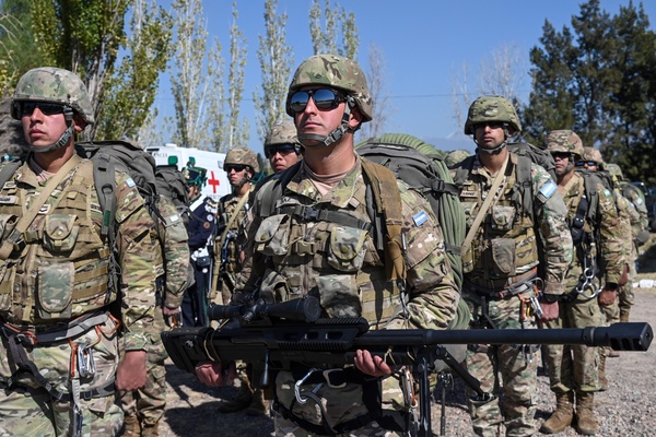 Argentina desplegará militares en su frontera con Paraguay - 1000 Noticias