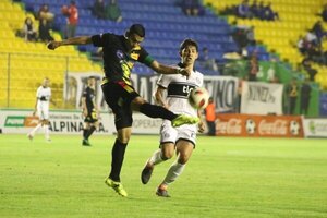 Versus / Deja la jubilación a pedido de un histórico club del Alto Paraná