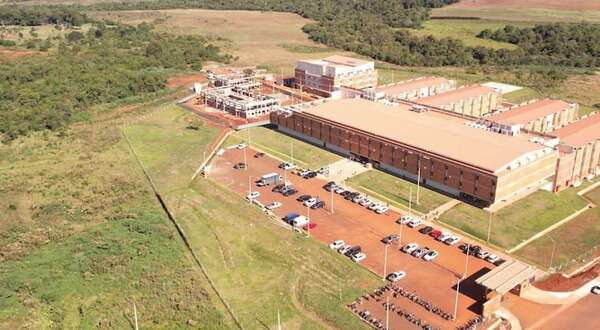 Hospital General de Itapúa: obras terminarán a fines de julio, según ministra de Obras - Nacionales - ABC Color