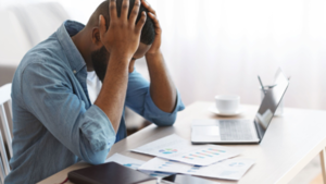 El “burnout” o agotamiento por exceso de trabajo: “el cerebro ya no responde de manera correcta”