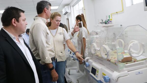 Ministra de Salud minimiza informe que cuestiona habilitación prematura de UTI en Villarrica