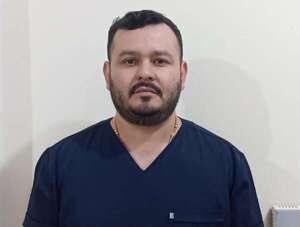 Médico desaparecido en Ciudad del Este habría llamado a sus padres para pedir que retiren la denuncia  - ABC en el Este - ABC Color