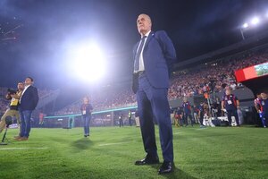 Versus / Gustavo Alfaro evaluará a porteros del plano local para la Albirroja