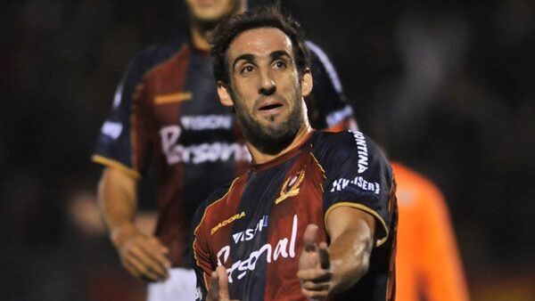 El guiño de Nanni a Iturbe: “Ojalá que haga valer su jerarquía en el clásico”