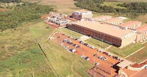 La Nación / Ministerio de Salud avanza en el equipamiento del Gran Hospital del Sur, en Itapúa