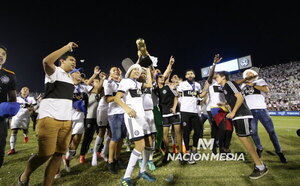 Versus / Fue campeón con los dos grandes e hizo una fuerte confesión: "El hincha de Olimpia apoya más"
