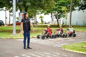 Niños aprenden seguridad vial en La Municipalidad de Asunción