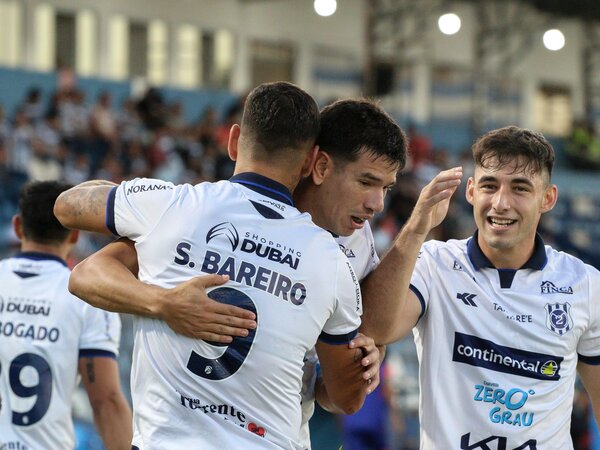 Con un gol madrugador en cada tiempo, 2 de Mayo y Luque igularon