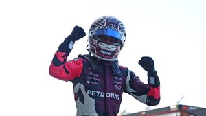 El joven Antonelli sorprende a los McLaren y sale primero en el sprint de Miami