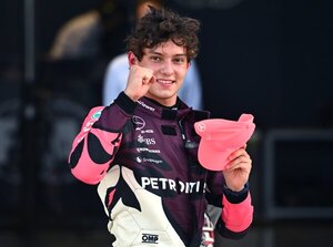 Versus / Kimi Antonelli conquista un 'pole' histórica en Miami