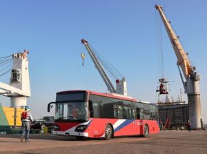 Llegan los primeros buses eléctricos a Paraguay