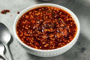 Chili crisp casero: cómo hacer la salsa picante crujiente más viral - Gastronomía - ABC Color