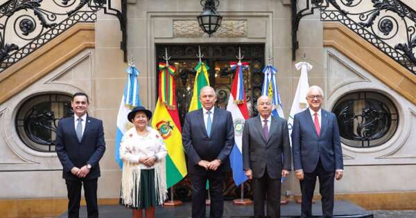 La Nación / Cancilleres del Mercosur coinciden en priorizar nuevos acuerdos comerciales
