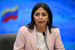 Por sequía, Venezuela extiende por 2 semanas reducción de jornada laboral en entes públicos - 1000 Noticias