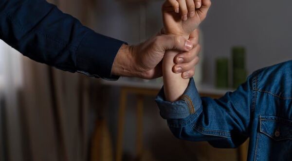 Alarmante: Encarnación registra alto índice de madres violentadas por sus propios hijos/as