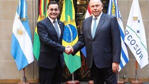 Cancilleres de Paraguay y Argentina dialogaron sobre infraestructura y pasos fronterizos