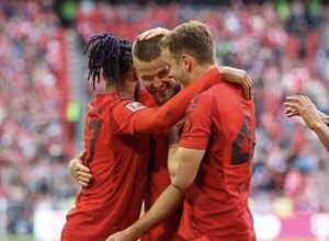 Versus / Bayern Múnich cede un empate en el último minuto, pero ya es virtual campeón en Alemania