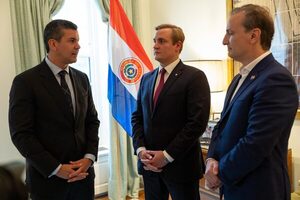 Peña comparte propuestas para atraer inversiones y generar empleos en foro internacional - .::Agencia IP::.