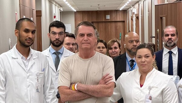 Bolsonaro podría salir del hospital en los "próximos días", según médicos