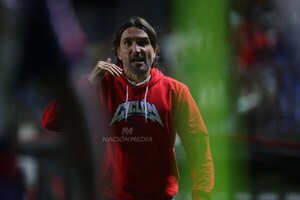 Versus / Cerro: La sorpresa de Diego Martínez para el superclásico