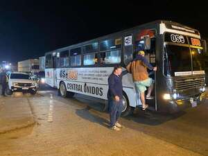 Viceministro confirma que el polémico “Oso Bus” opera sin permiso oficial - Nacionales - ABC Color