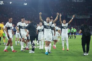 Versus / ¡Olimpia y unas dedicatorias picantes luego de adueñarse del clásico!