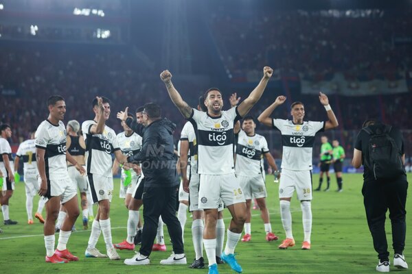 Versus / Un invicto cada vez más largo: Olimpia extiende su imbatibilidad ante Cerro Porteño