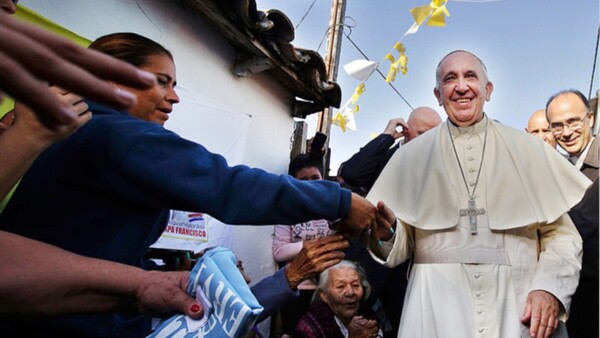 La visita de Francisco que dignificó y emocionó a toda una comunidad